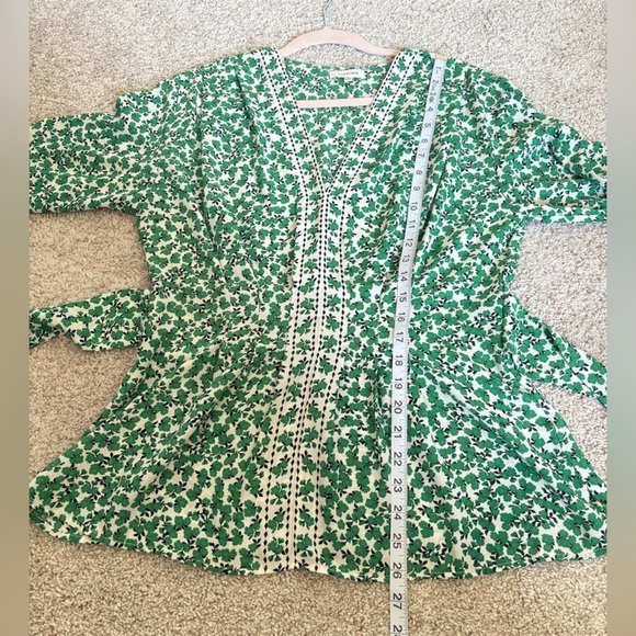 Green Floral Women's Top Max Studio Large NWOT - Picture 8 of 8